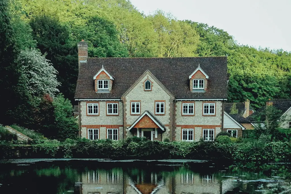 Amazing 5 bedrooms manor